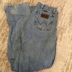 Wrangler 47 NWZ size 32/36